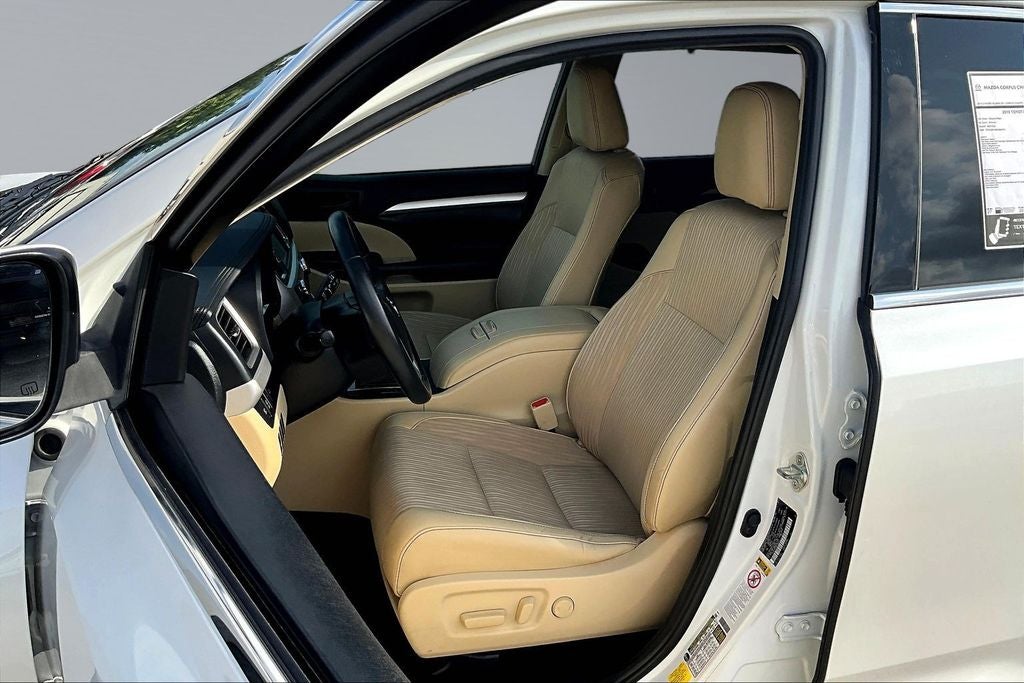2019 Toyota Highlander LE Plus