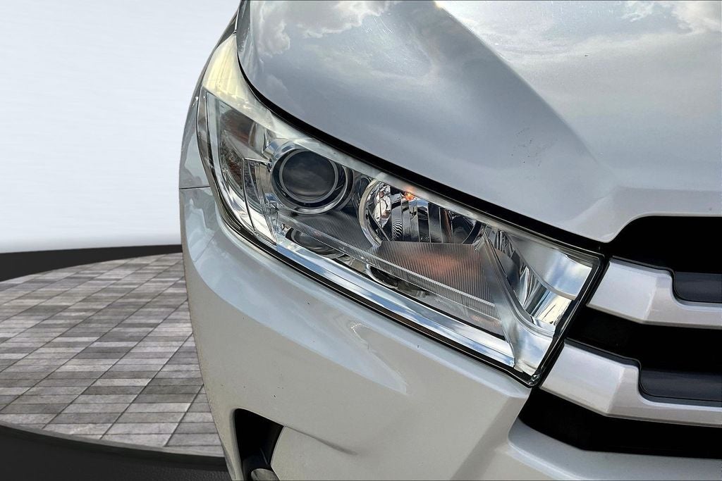 2019 Toyota Highlander LE Plus