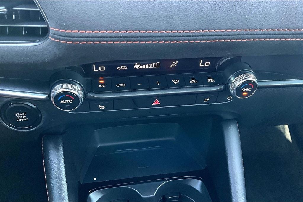 2024 Mazda Mazda3 2.5 Carbon Turbo