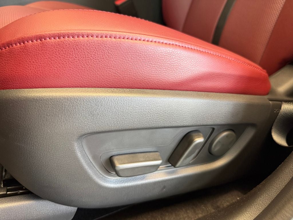 2025 Mazda Mazda CX-70 PHEV Premium Plus