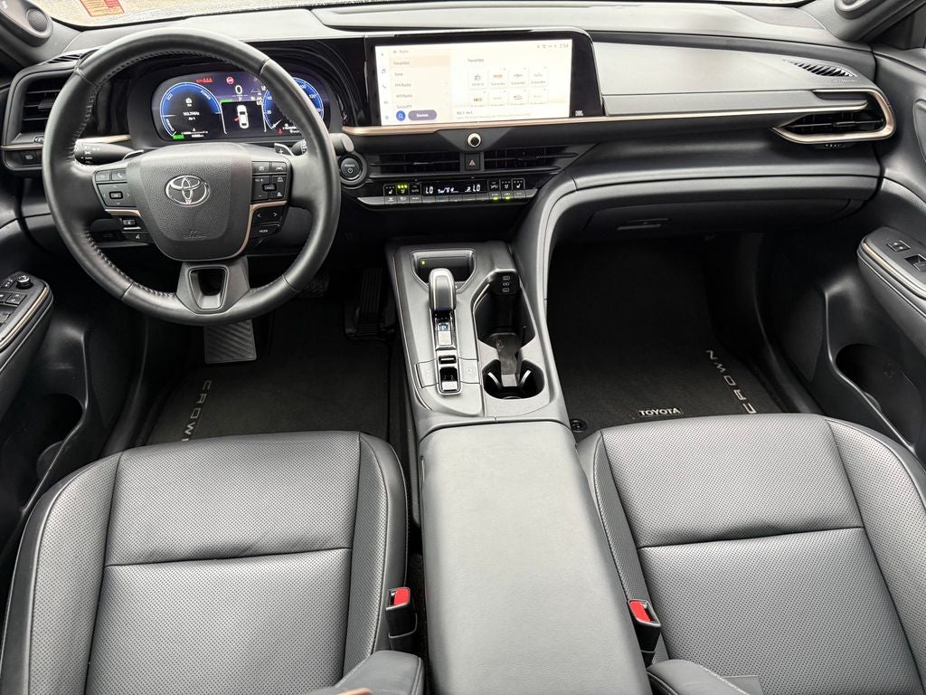 2023 Toyota Crown Platinum