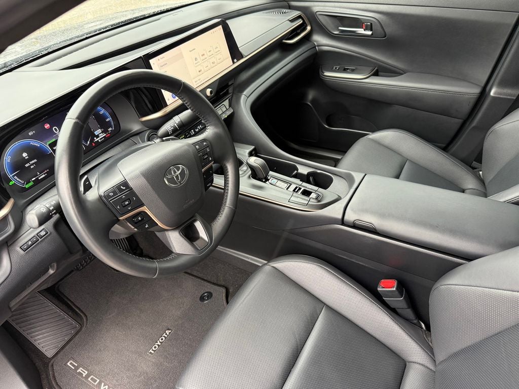 2023 Toyota Crown Platinum