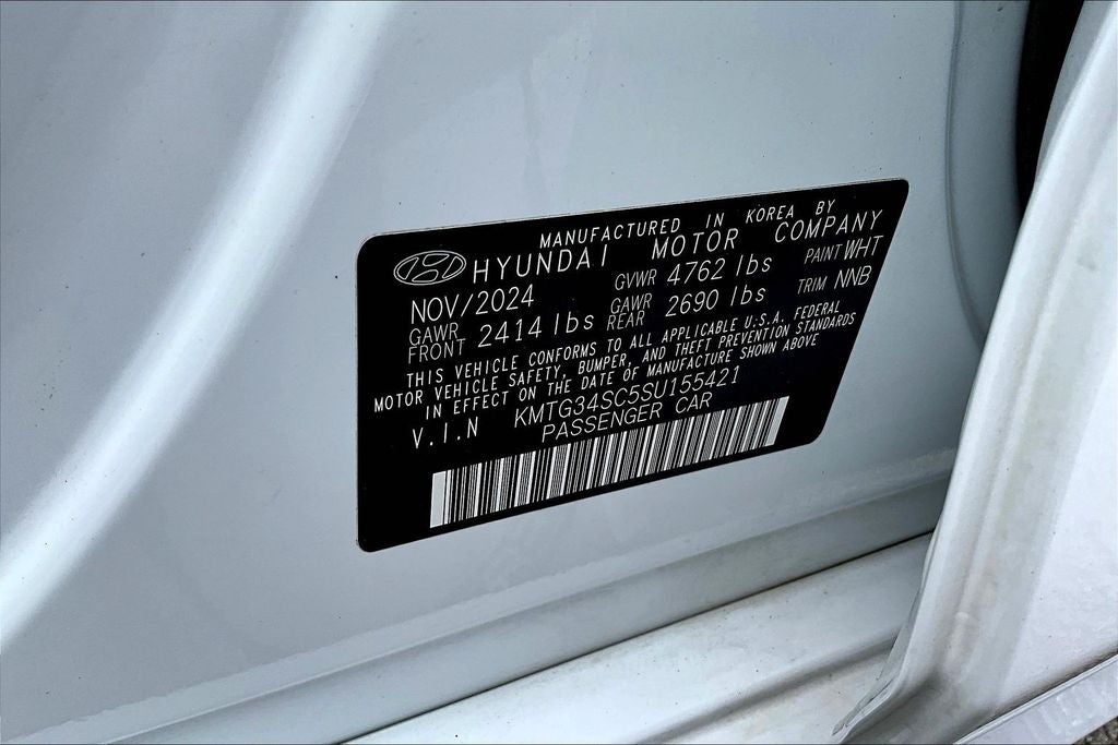 2025 Genesis G70 2.5T