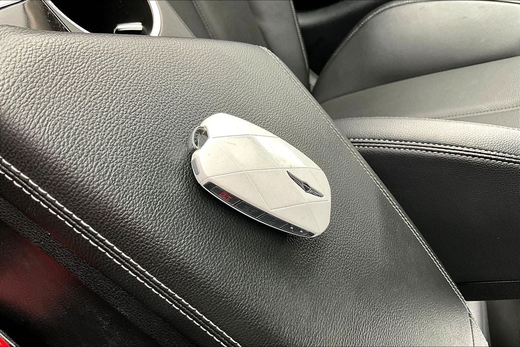 2025 Genesis G70 2.5T