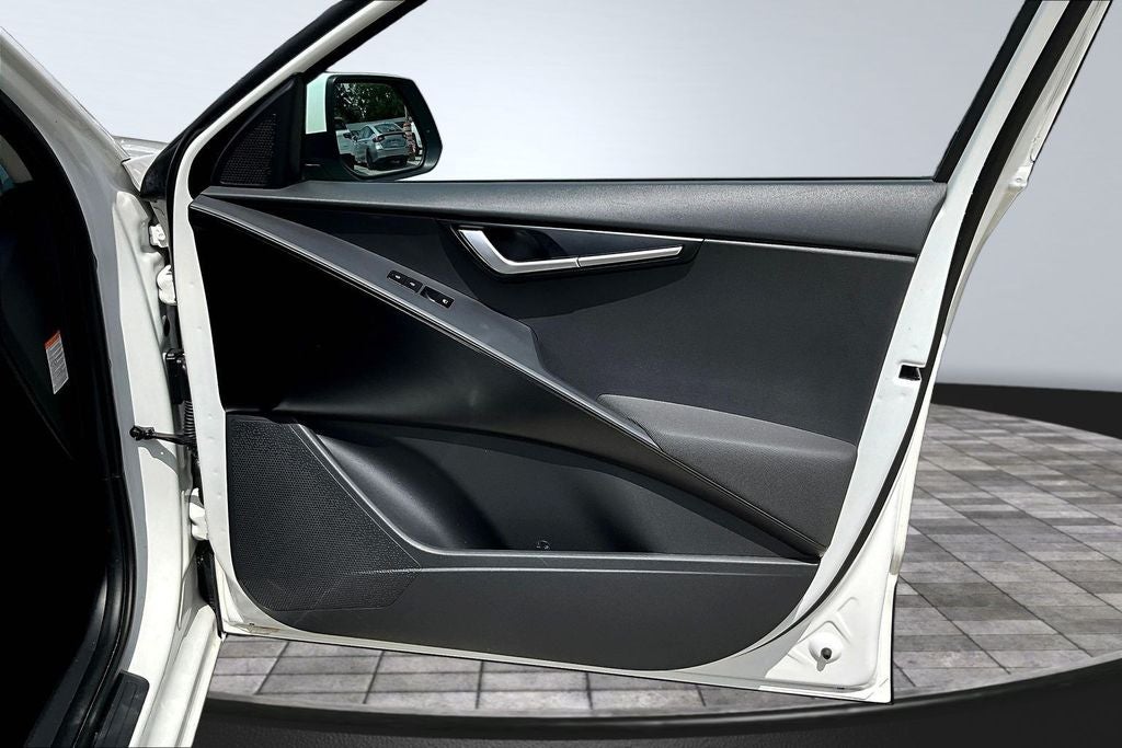 2025 Kia Niro LX