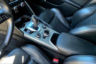 2022 Alfa Romeo Giulia Veloce