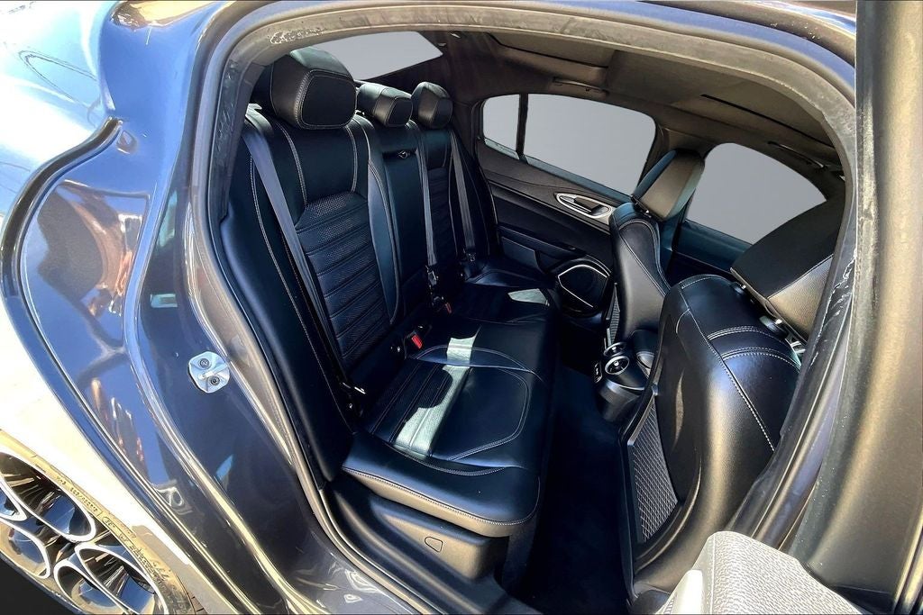 2022 Alfa Romeo Giulia Veloce