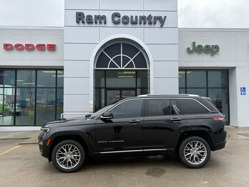 2023 Jeep Grand Cherokee Summit