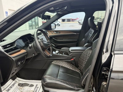 2023 Jeep Grand Cherokee Summit