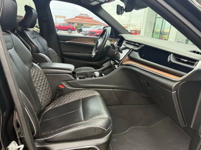 2023 Jeep Grand Cherokee Summit