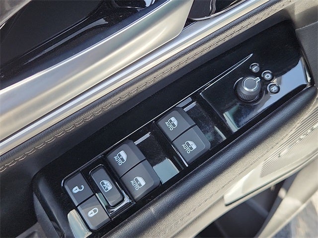 2024 Jeep Wagoneer L Base