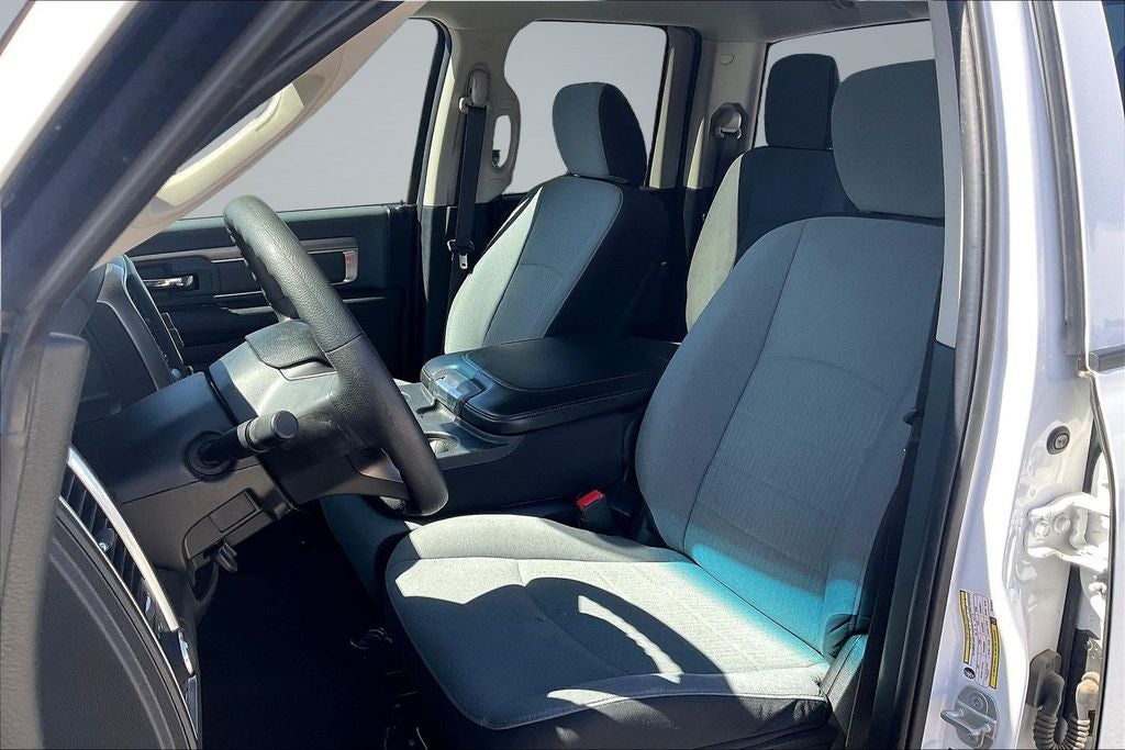 2024 RAM 1500 Classic SLT