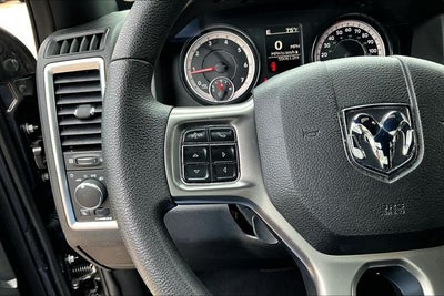 2024 RAM 1500 Classic Warlock 4X4