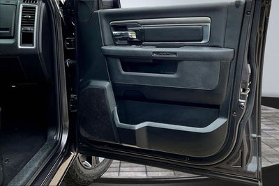 2024 RAM 1500 Classic Warlock 4X4