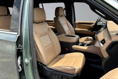 2024 Chevrolet Suburban Premier