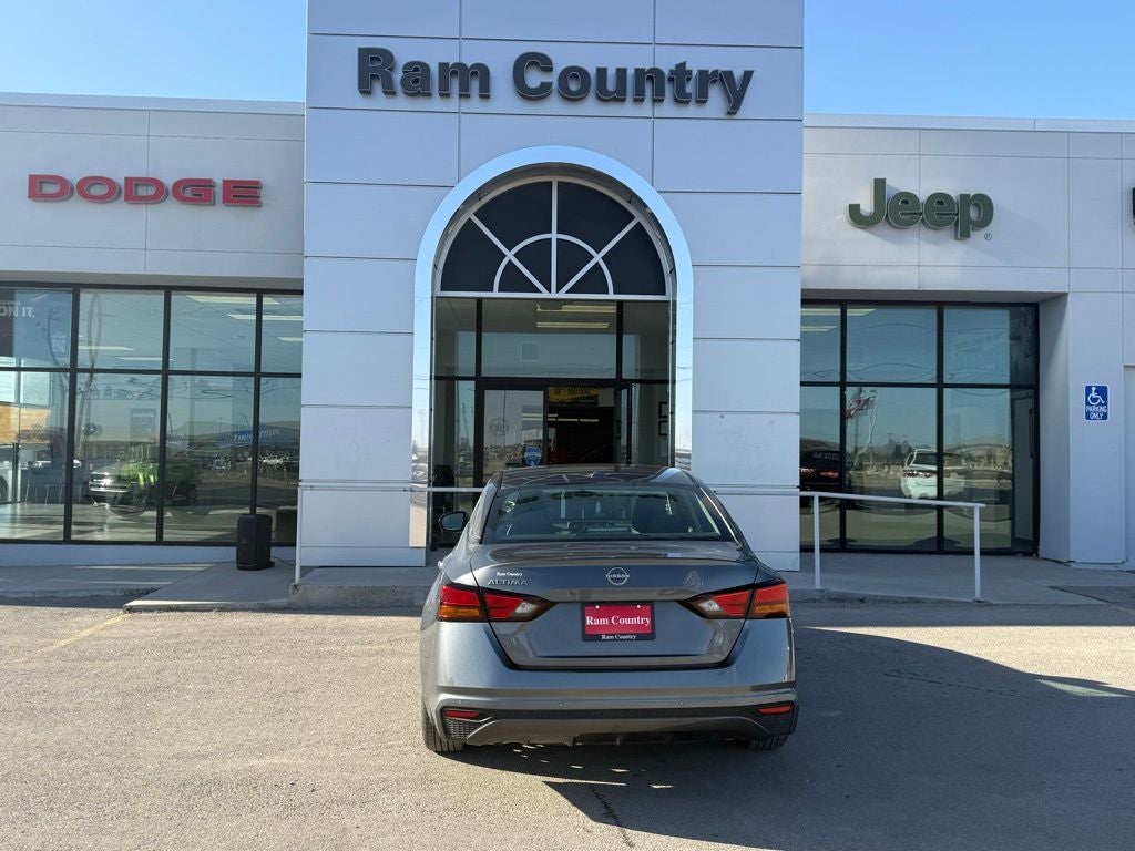 2025 Nissan Altima 2.5 SV