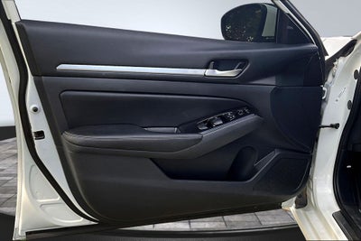 2025 Nissan Altima 2.5 SL