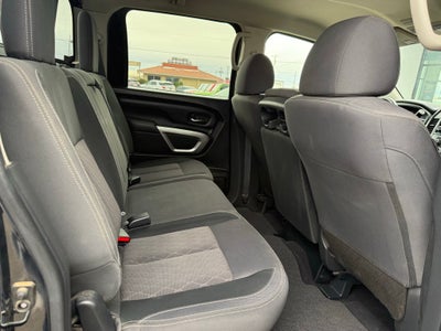 2023 Nissan Titan SV