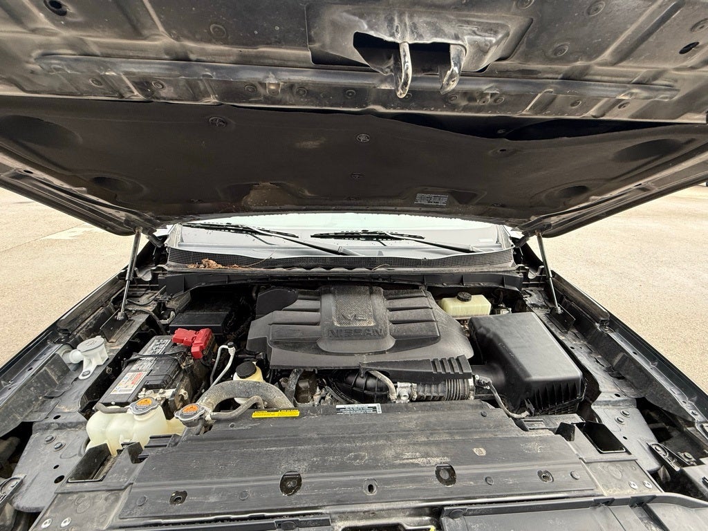 2023 Nissan Titan SV