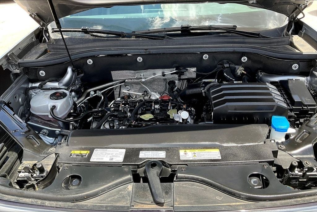 2025 Volkswagen Atlas 2.0T SE w/Technology