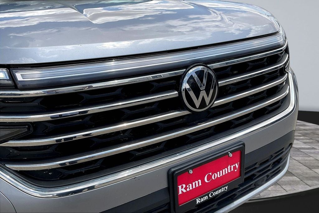 2025 Volkswagen Atlas 2.0T SE w/Technology