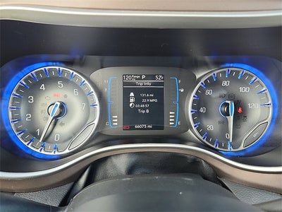 2023 Chrysler Voyager LX