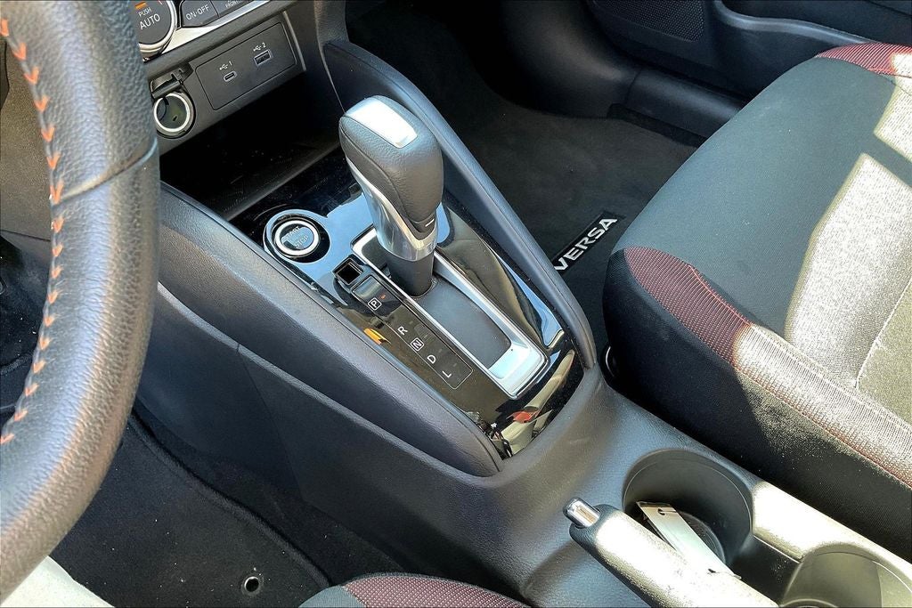 2025 Nissan Versa 1.6 SR