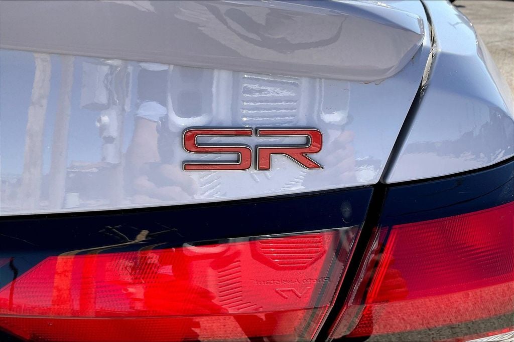 2025 Nissan Versa 1.6 SR