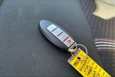 2025 Nissan Versa 1.6 SR