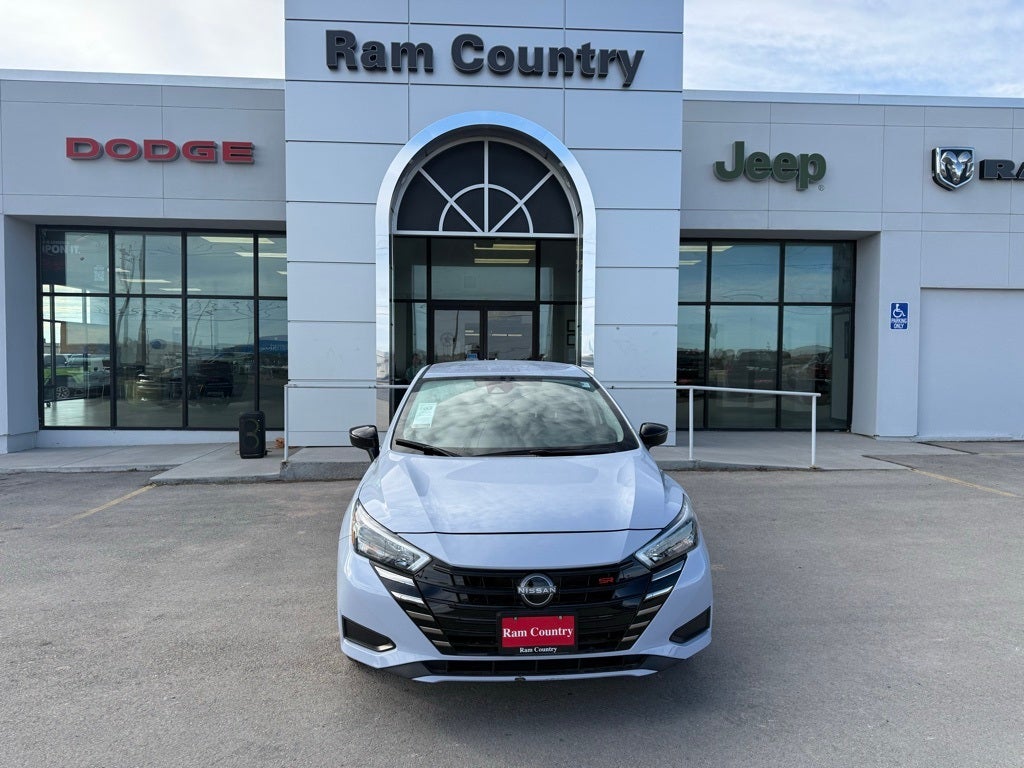 2025 Nissan Versa 1.6 SR