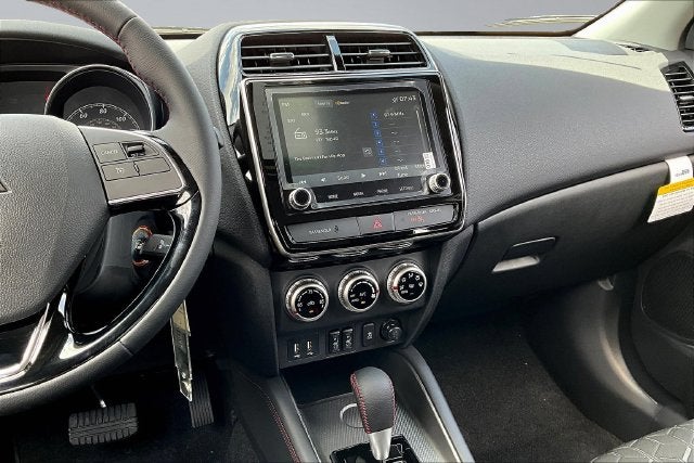 2027 Mitsubishi Outlander Sport 2.0 LE