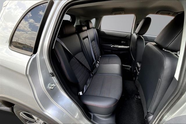 2027 Mitsubishi Outlander Sport 2.0 SE