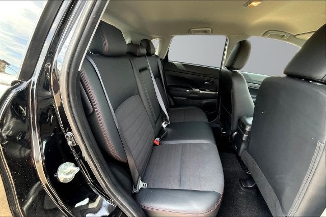 2027 Mitsubishi Outlander Sport 2.0 SE