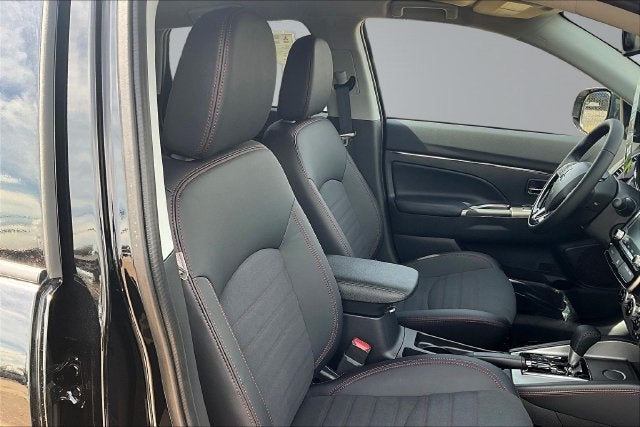 2027 Mitsubishi Outlander Sport 2.0 SE