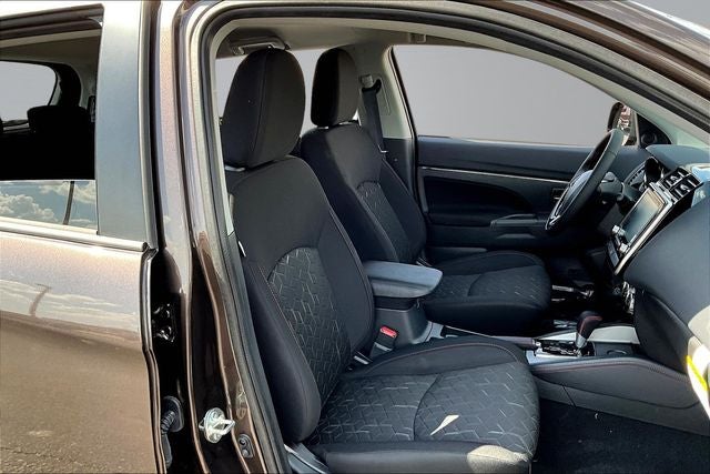2027 Mitsubishi Outlander Sport 2.0 LE