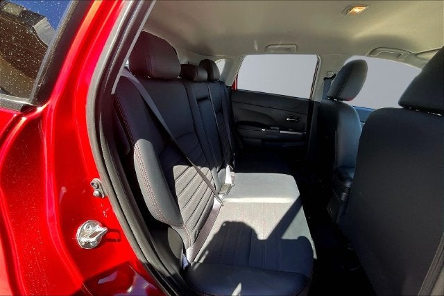 2027 Mitsubishi Outlander Sport 2.0 SE