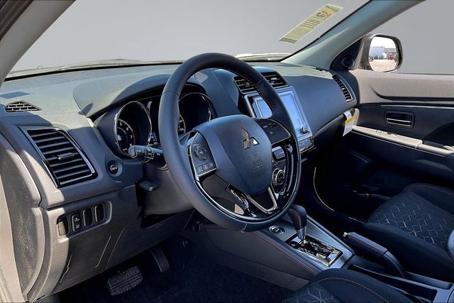 2026 Mitsubishi Outlander Sport 2.0 LE