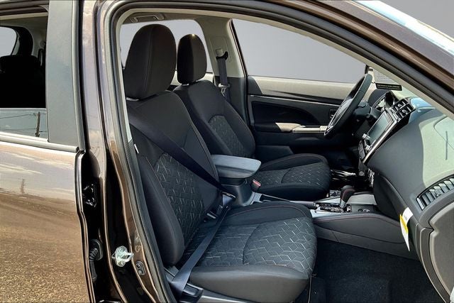 2027 Mitsubishi Outlander Sport 2.0 LE