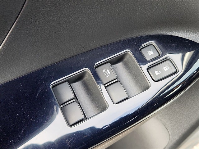 2025 Mitsubishi Eclipse Cross LE