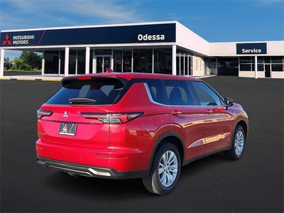 2026 Mitsubishi Outlander ES