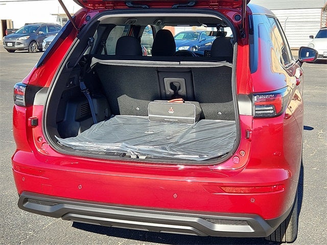 2026 Mitsubishi Outlander ES