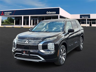 2025 Mitsubishi Outlander SE