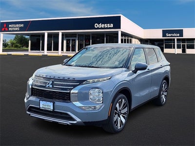 2025 Mitsubishi Outlander SE