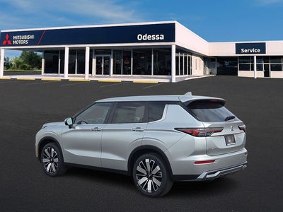 2026 Mitsubishi Outlander SE