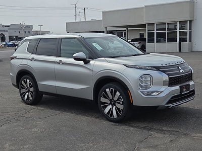 2026 Mitsubishi Outlander SE