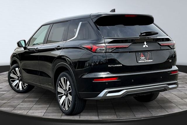 2026 Mitsubishi Outlander SE