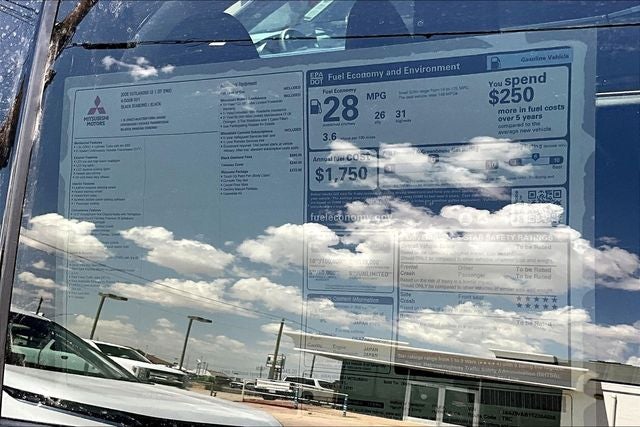 2026 Mitsubishi Outlander LE