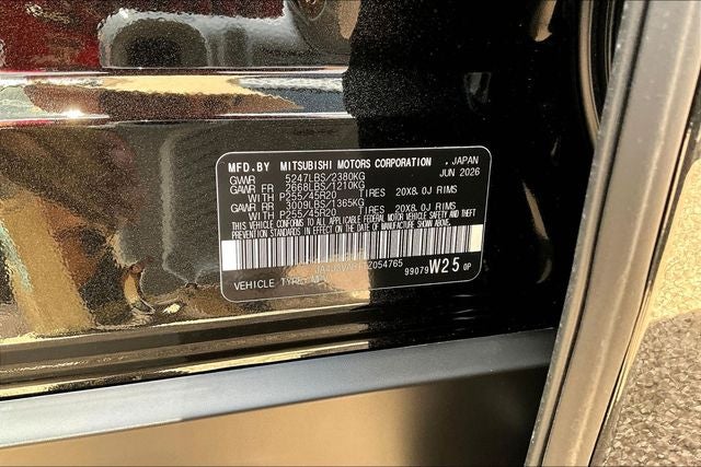2026 Mitsubishi Outlander LE