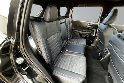 2026 Mitsubishi Outlander LE