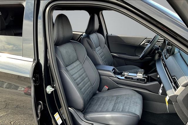 2026 Mitsubishi Outlander LE
